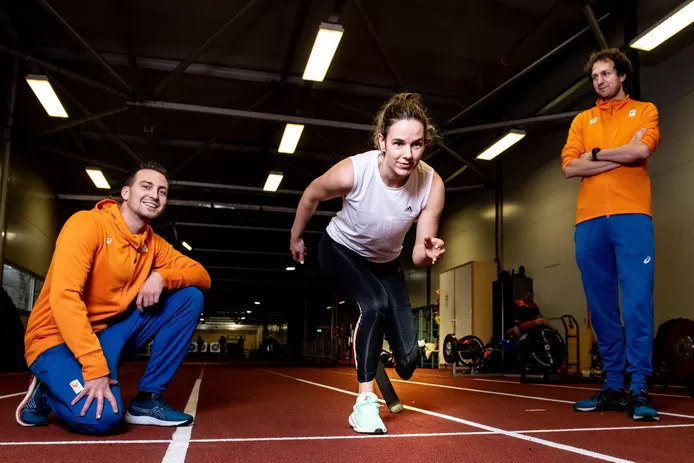 Para-atlete Kimberly Alkemade uit Den Bosch bracht stap voor stap haar weegschaal in balans: ‘Ik moest mijn pijn en verdriet aankijken’